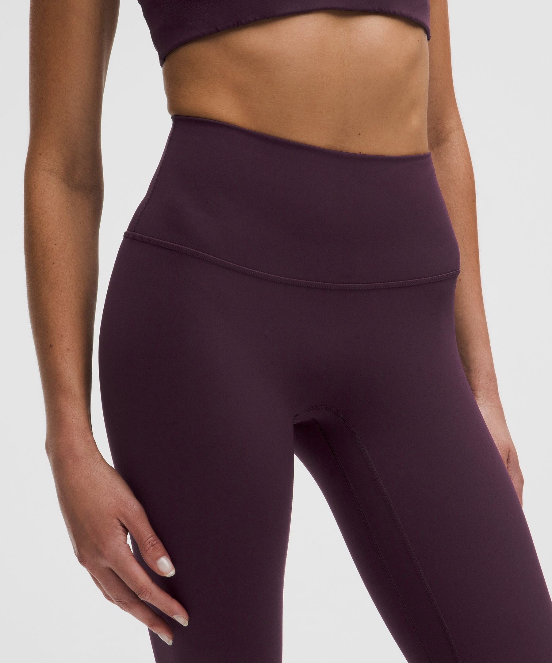 #color_black-plum